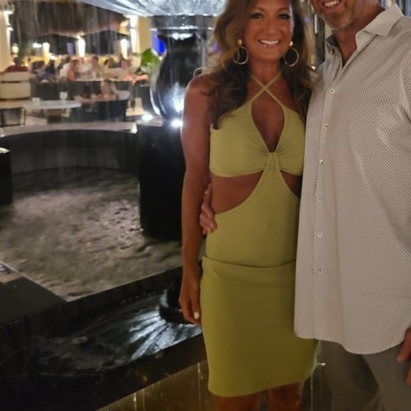 Green 💚 Ribbed Cut Out Cami BodyCon Dress - Picture 5 of 7